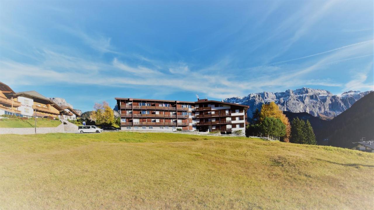 Appartamento Dolomiti Wolkenstein in Gröden Exterior foto