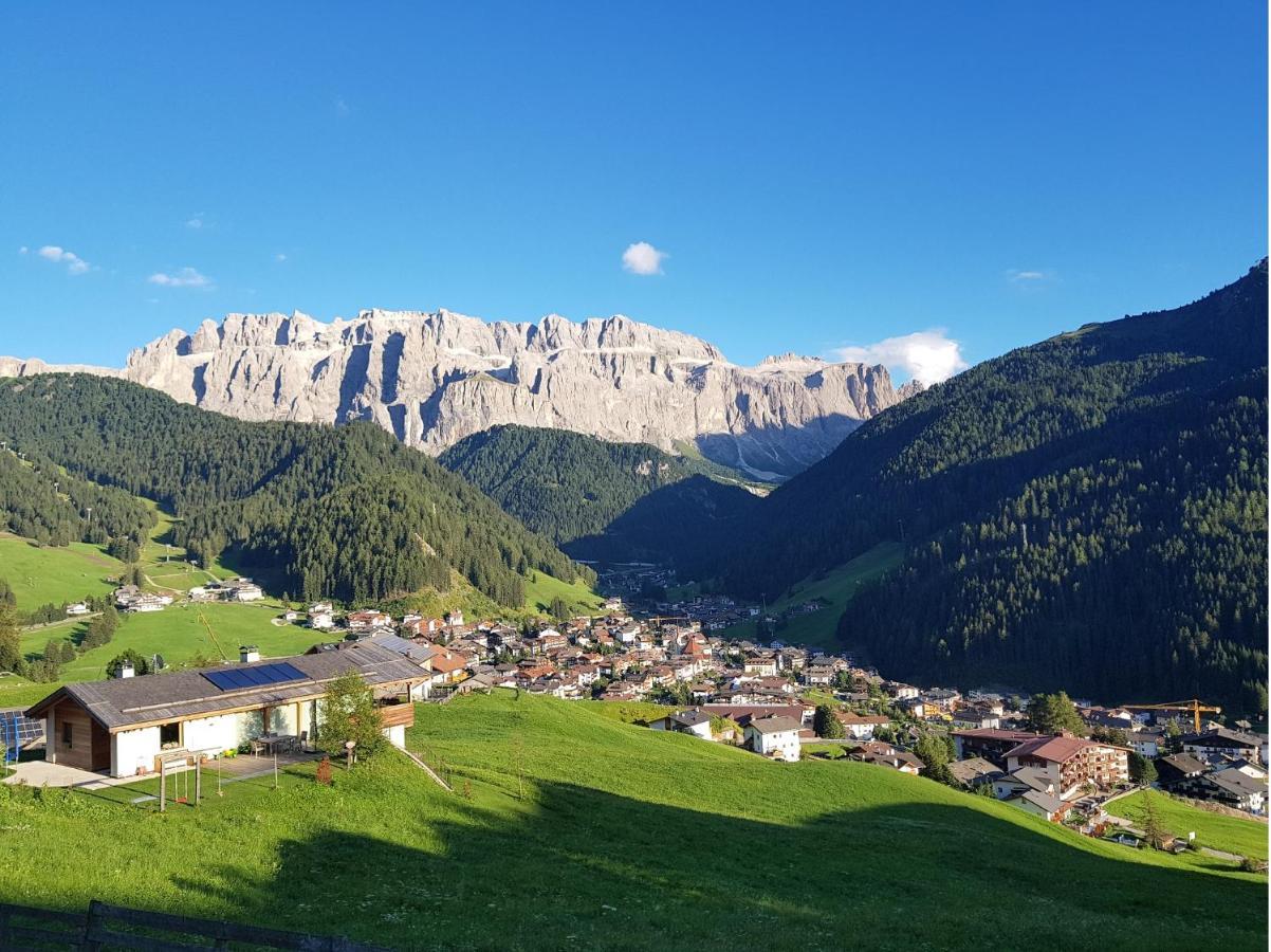 Appartamento Dolomiti Wolkenstein in Gröden Exterior foto