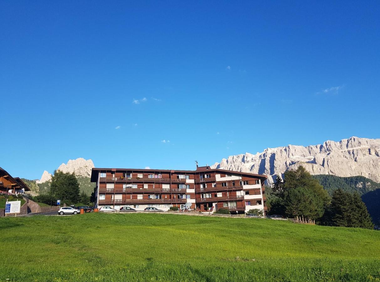 Appartamento Dolomiti Wolkenstein in Gröden Exterior foto